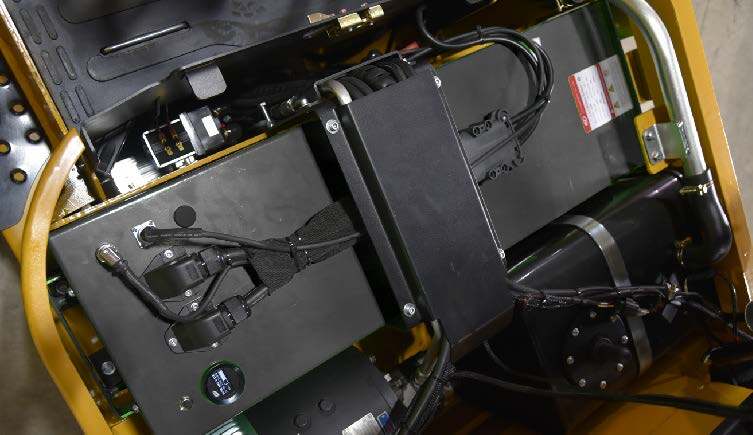 Big Joe Forklifts LXE40 6